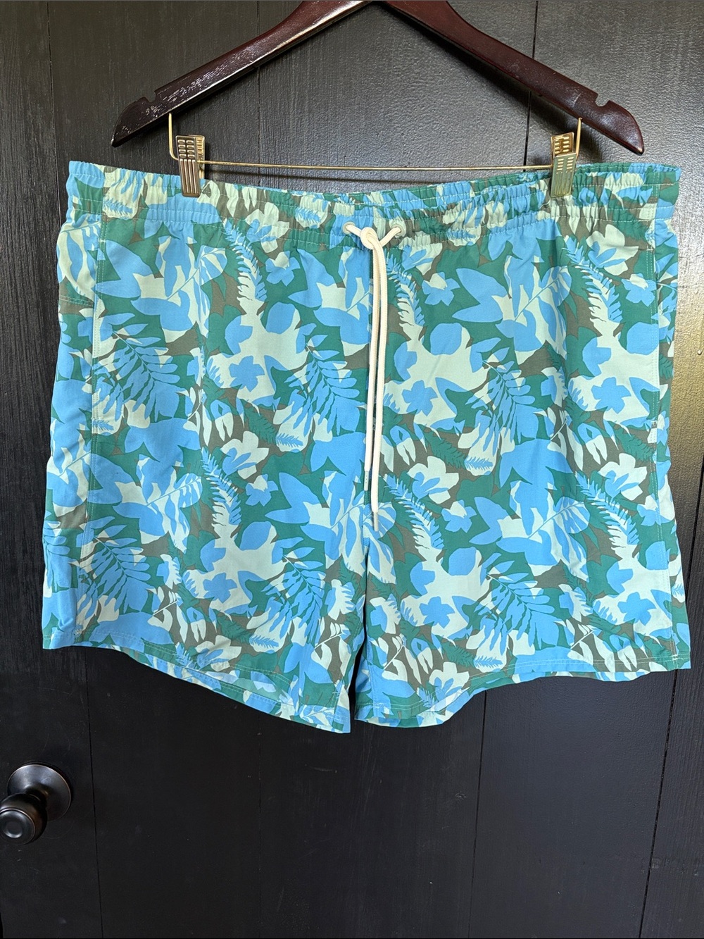 🏝️ Eddie Bauer Tidal High Rise Shorts. TXL. New with tags!